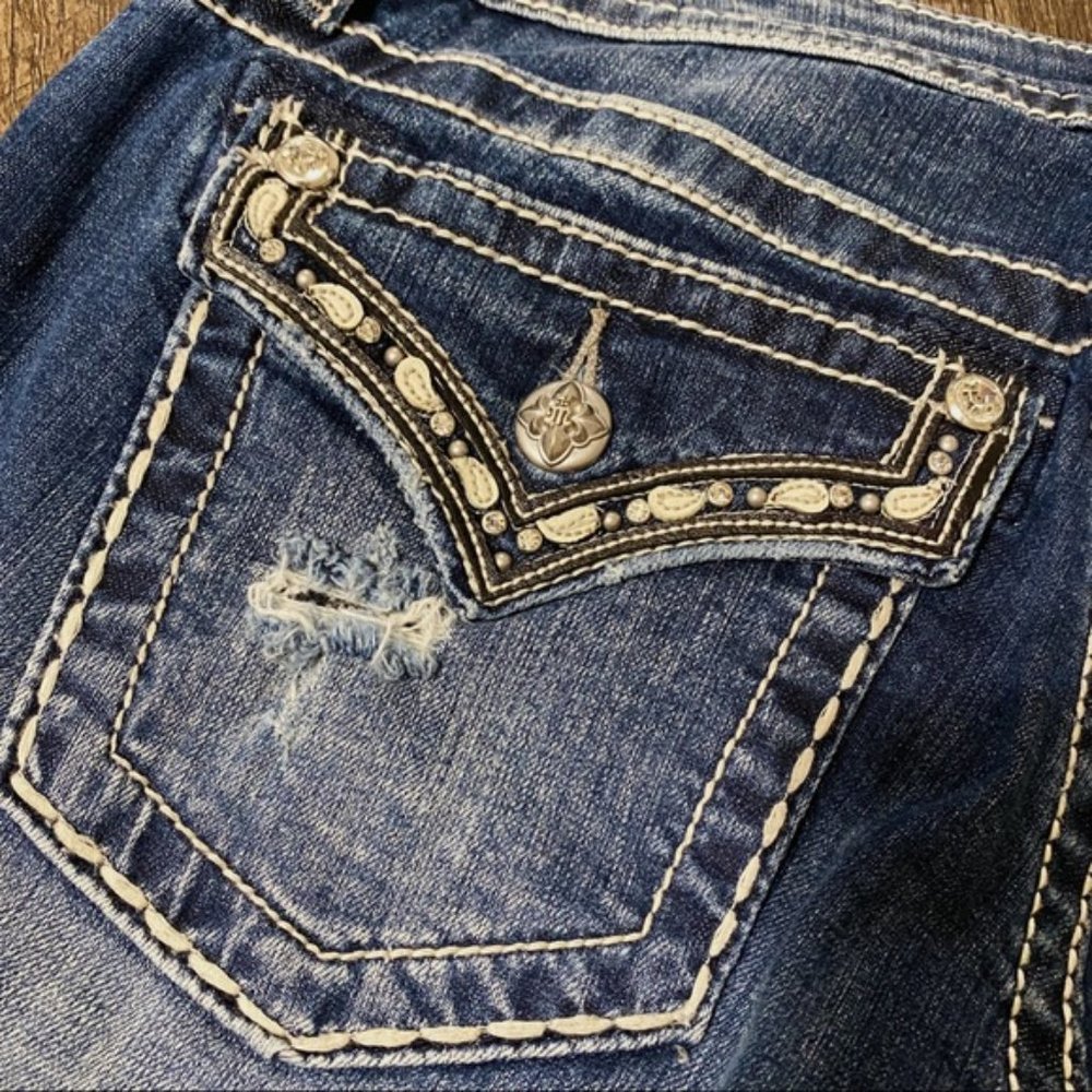 Miss Me Dark Wash Faded Blue Jeans Size 28 Signature Straight Ripped Distressed